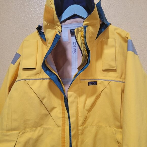 Patagonia men's jaket - Picture 3 of 11